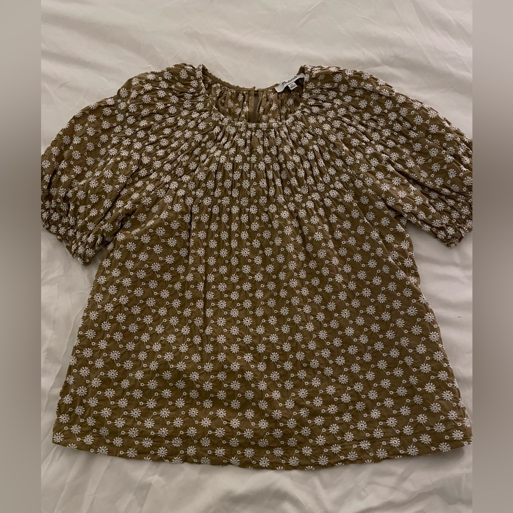Madewell daisy embroidered shirred puff-sleeve top
